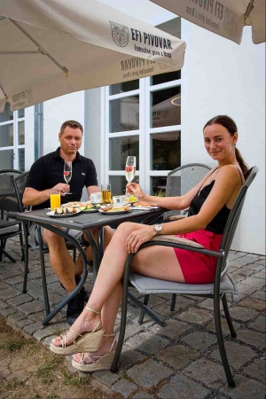 Užijte si snídani na terase